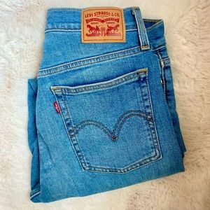 Levi’s Wedgie Skinny Jeans, Frayed Ankle